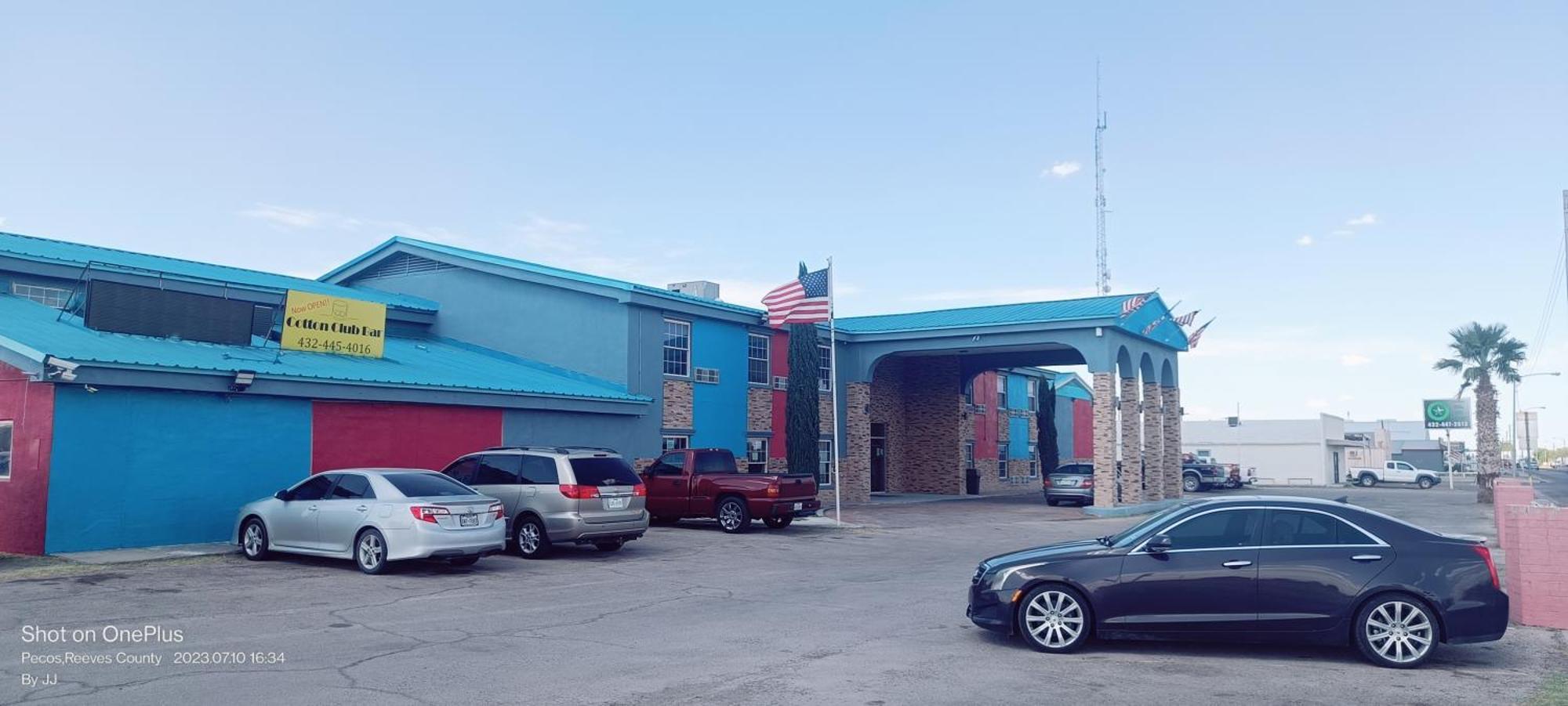 B&J Hotel And Apartments Pecos Luaran gambar