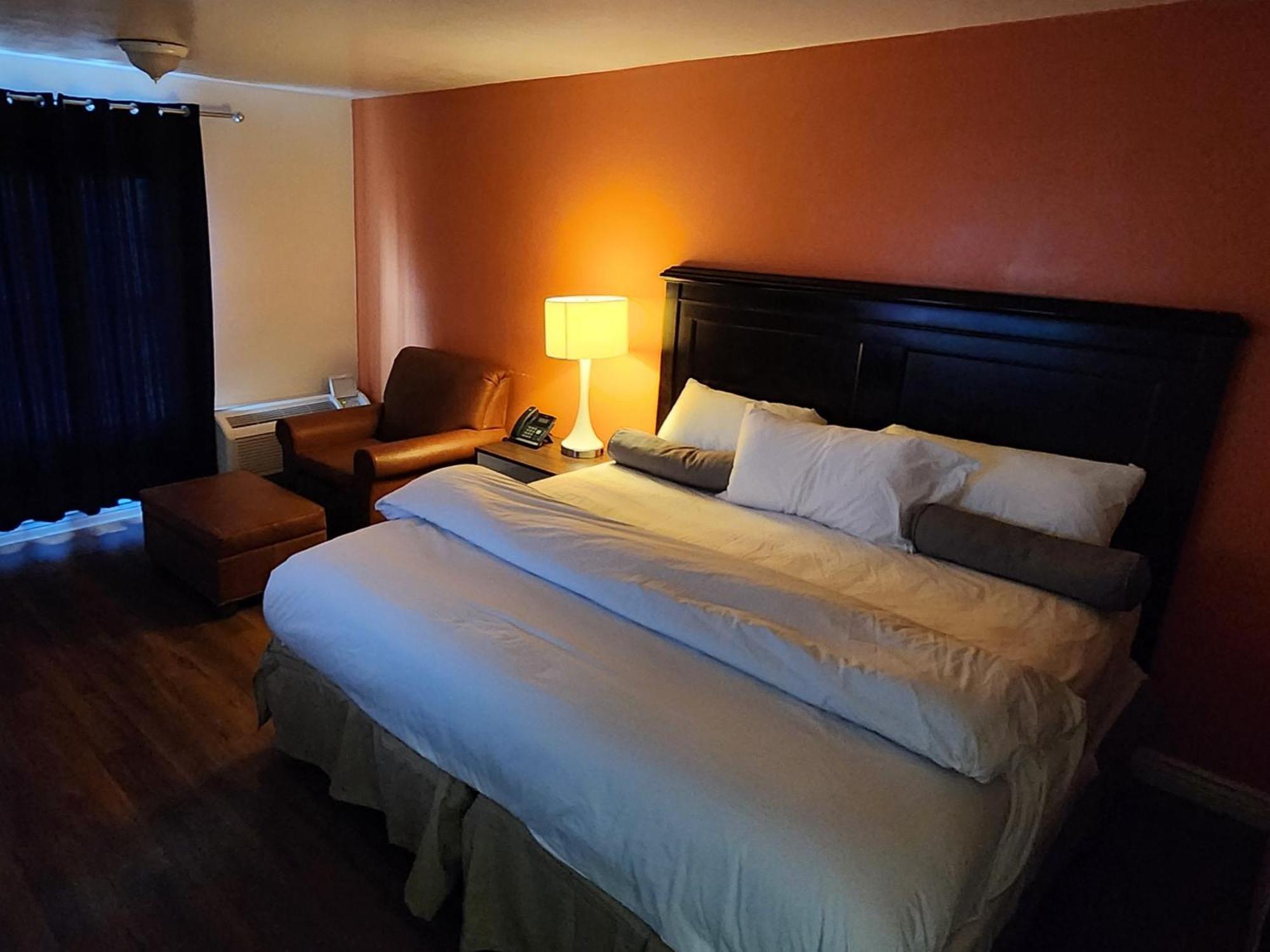 B&J Hotel And Apartments Pecos Luaran gambar