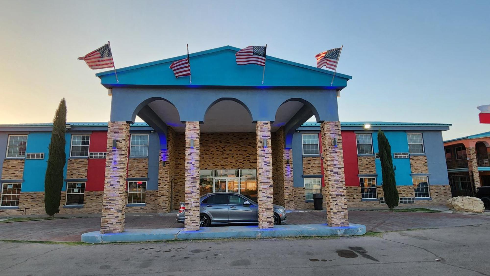B&J Hotel And Apartments Pecos Luaran gambar